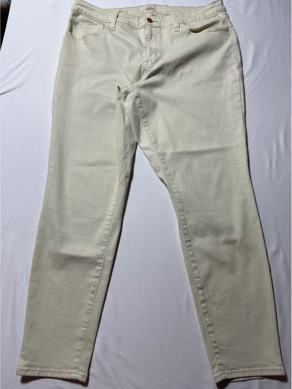 Universal Thread High Rise Skinny Jeans in Cream - Size 17R